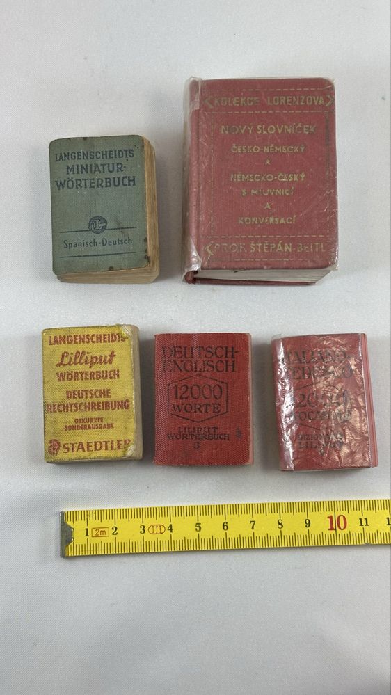 Colectie dictionare liliputh vechi miniatura carti mici de colectie