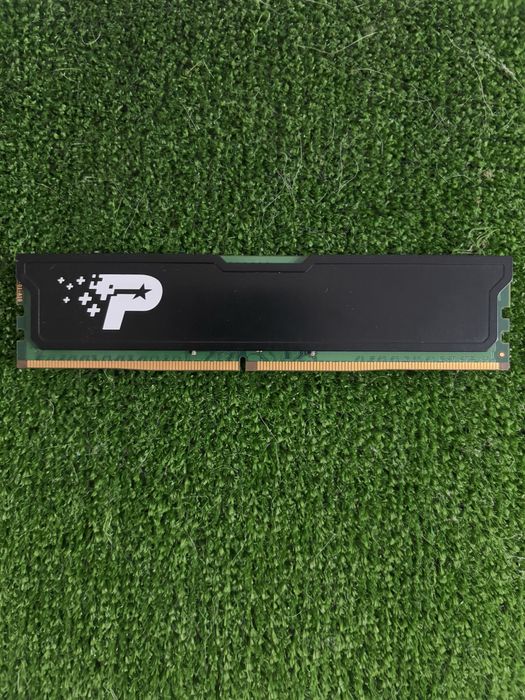 Memorie RAM Patriot (4GB) DDR4 2400MHz