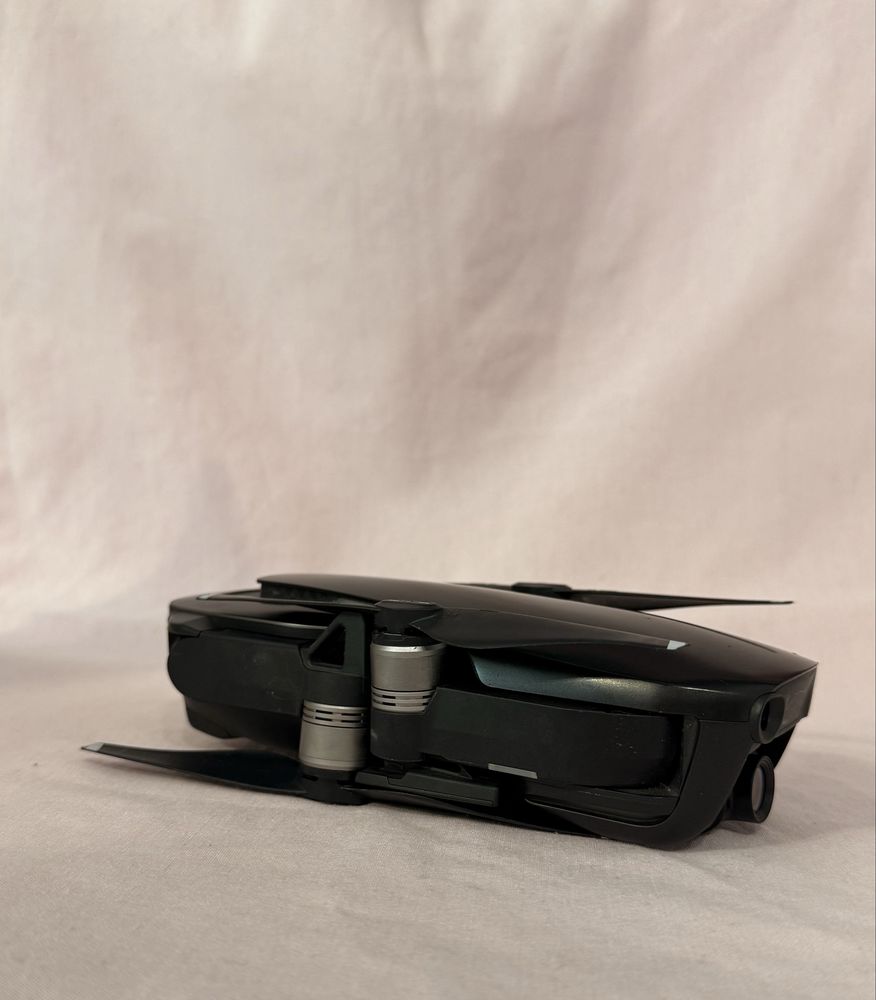 DJI Mavic Air с 2 батерии – отличен дрон за снимки и видео