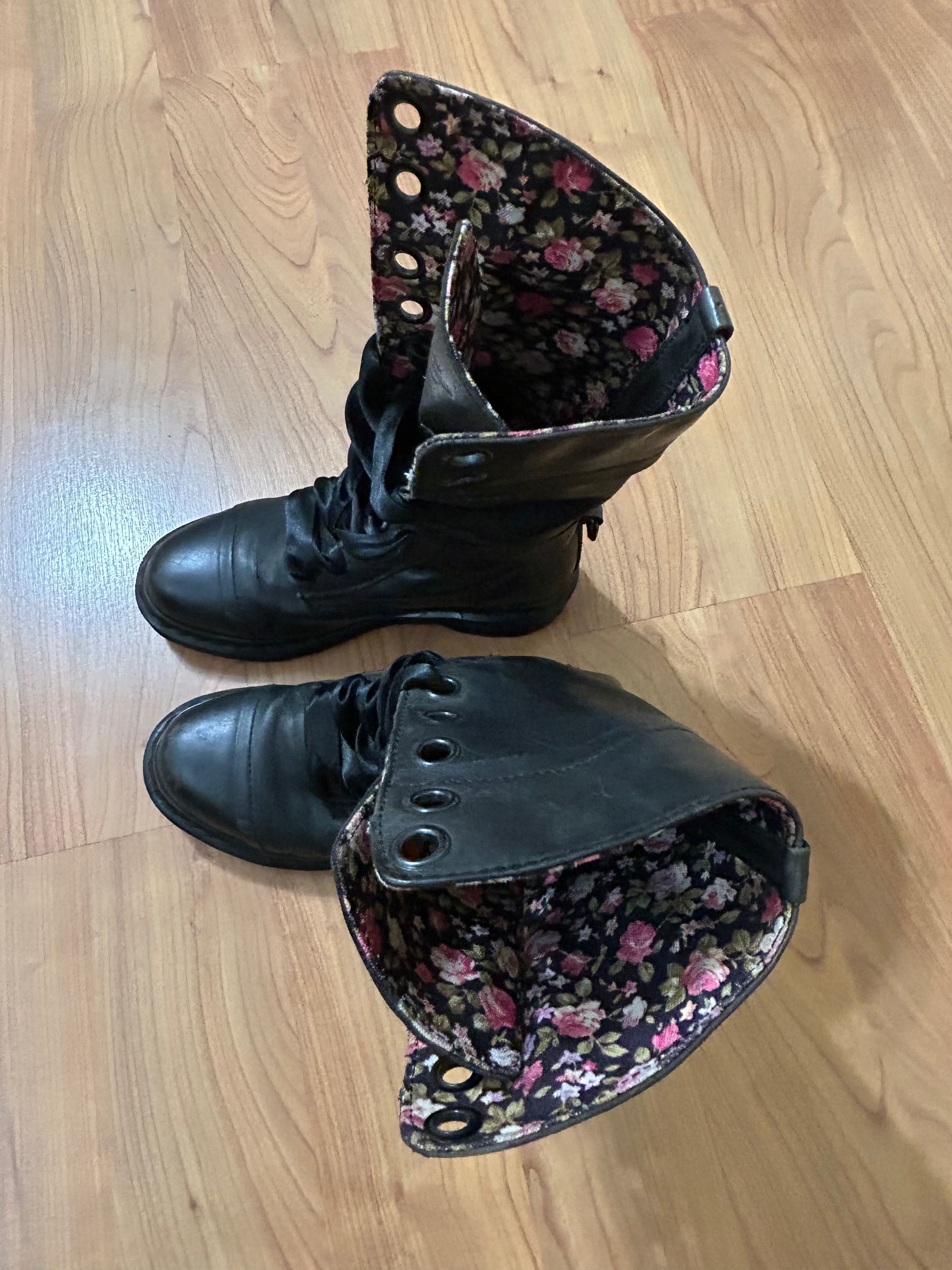Dr. Martens Triumph Boots Floral Leather Fold Over Women’s Боти