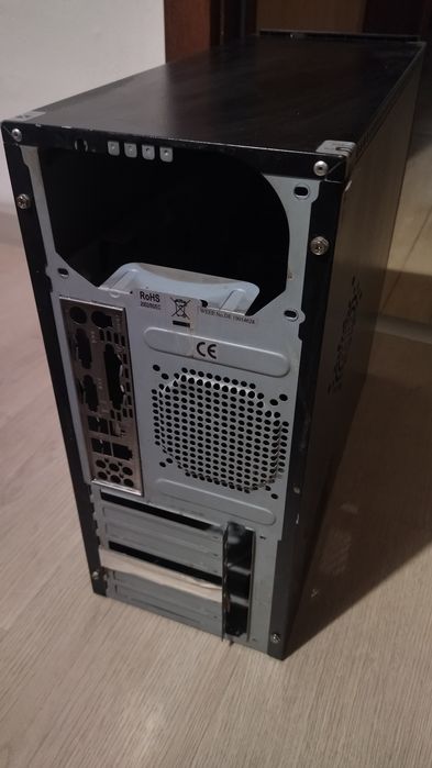 Компютърна кутия