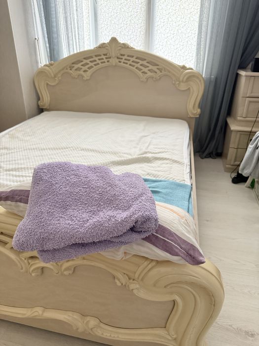 Кровать двуспальный