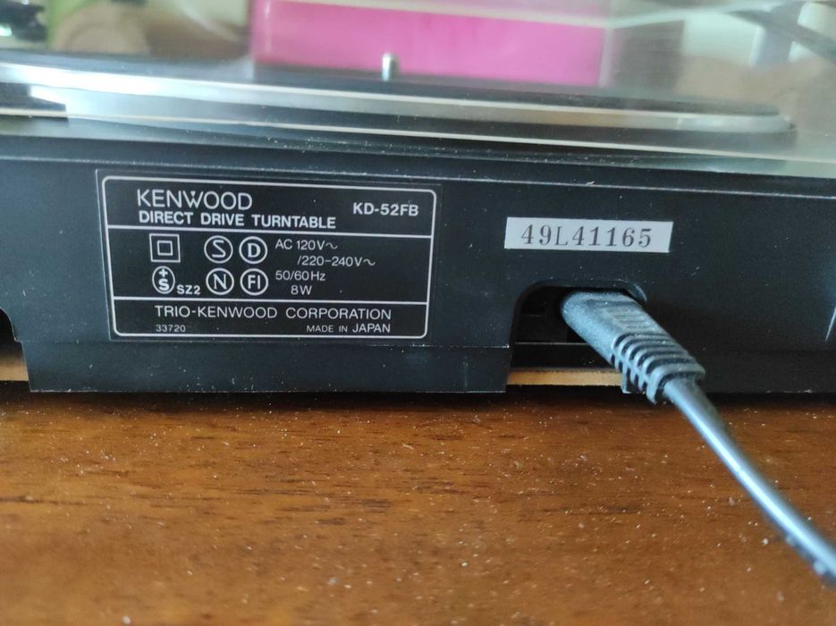 Грамофон Kenwood KD-52FB direct drive + подарък слушалки