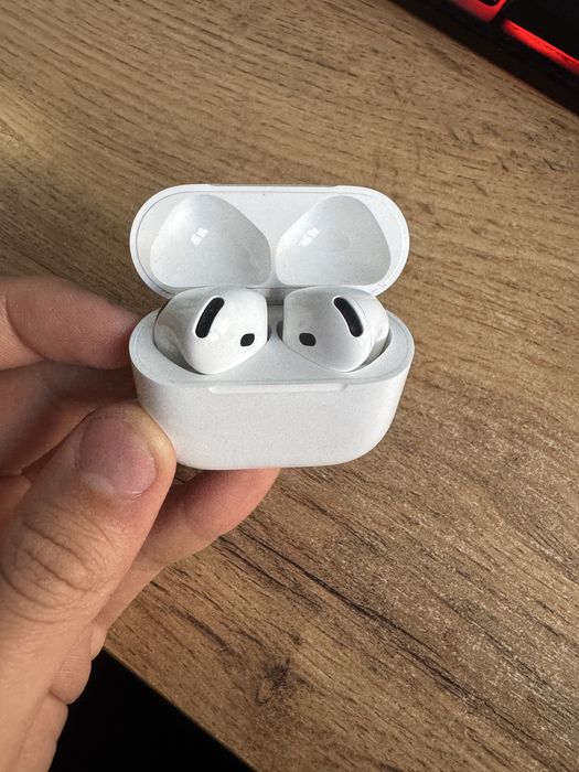 Airpods 4