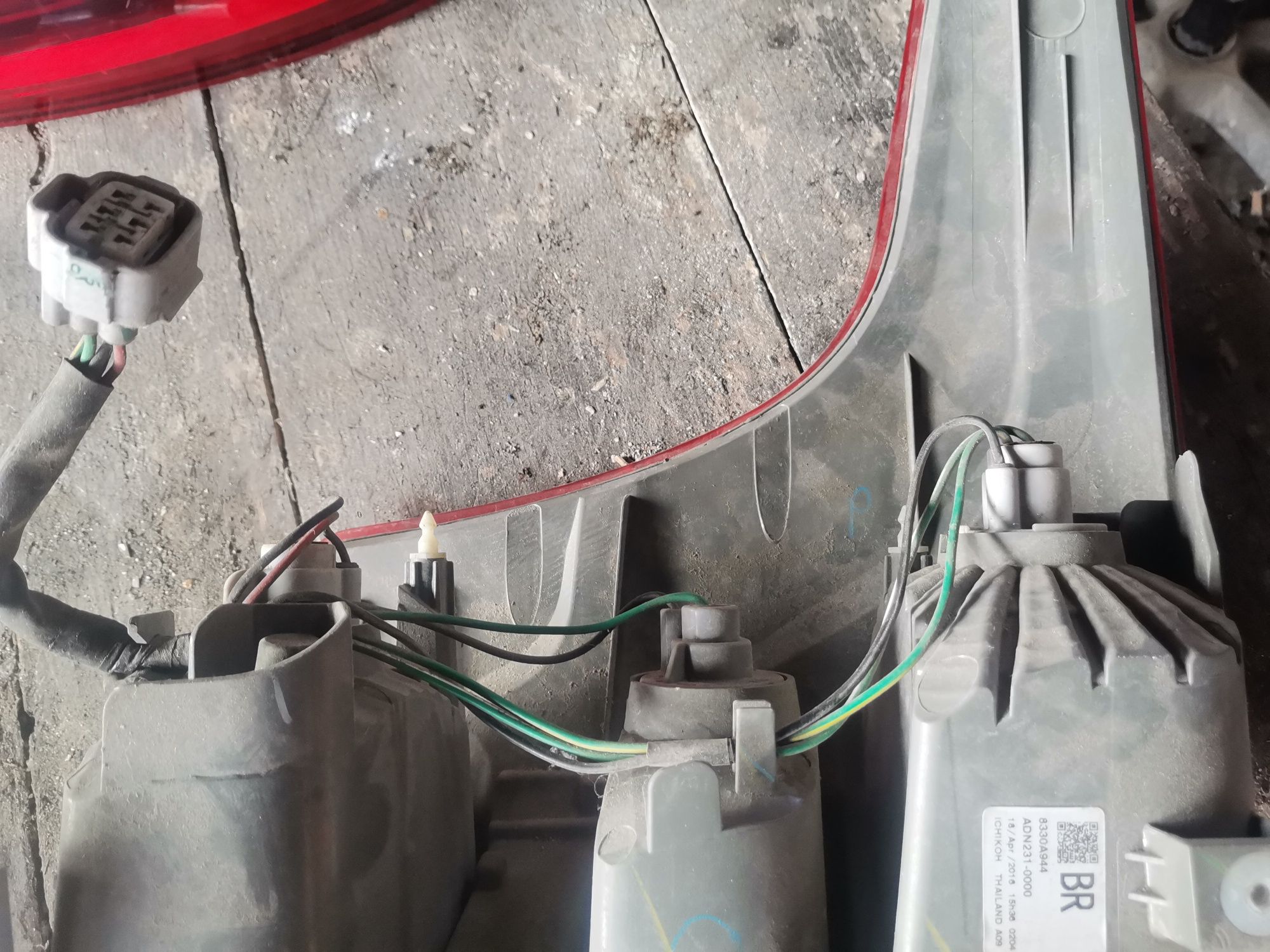 Оргинален Десен стоп за Mitsubishi l200 2014+