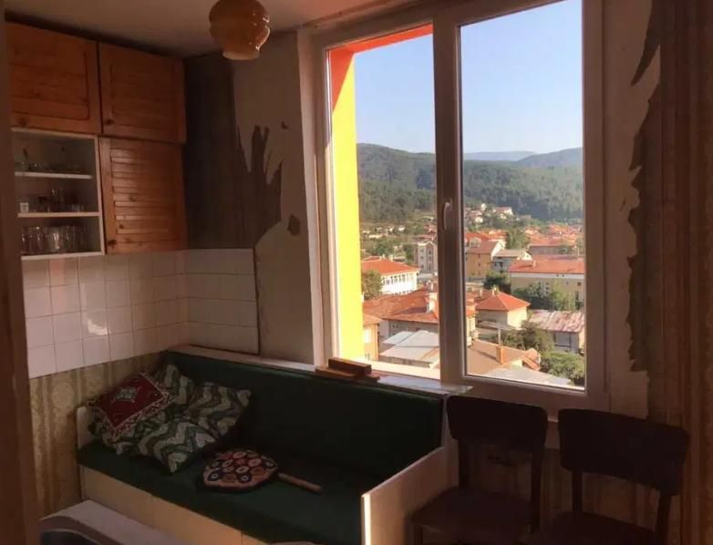 Продава се Двустаен апартамент в София, Иван Вазов - 72 кв.м за 862 €/кв.м - Снимка #1