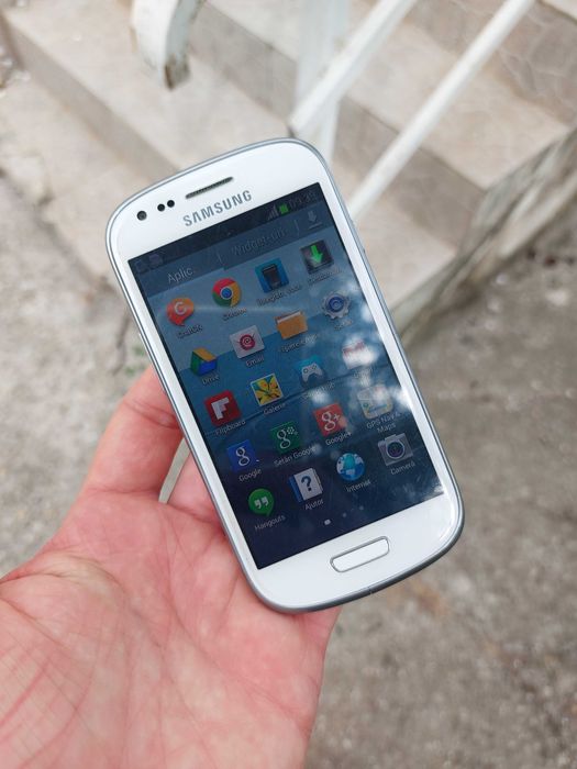 Samsung I8190 Galaxy S3 mini stare foarte buna meniu in Romana