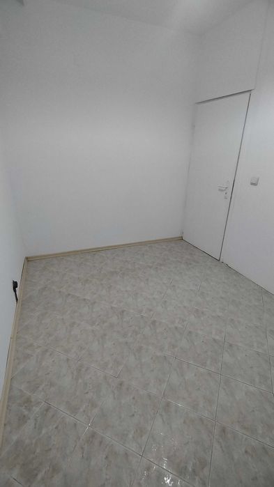 Двустаен уширен пригоден на тристаен апартамент 74кв.м. Трендафил 2