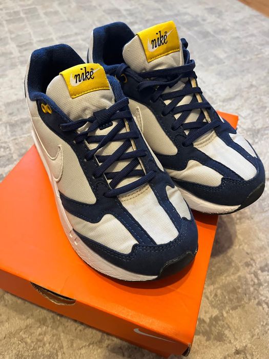 Vand adidasi Nike Air Max Dawn 36.5