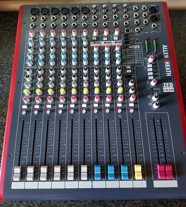 Аналоговый микшерный пульт Allen Heath ZED-12FX