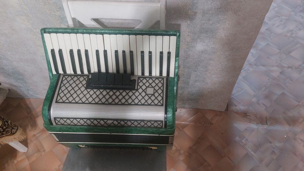Продаётся аккордеон