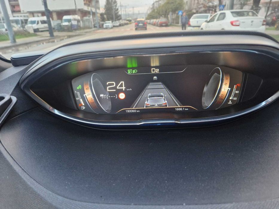 Peugeot 3008, diesel economic, ideal pentru familie