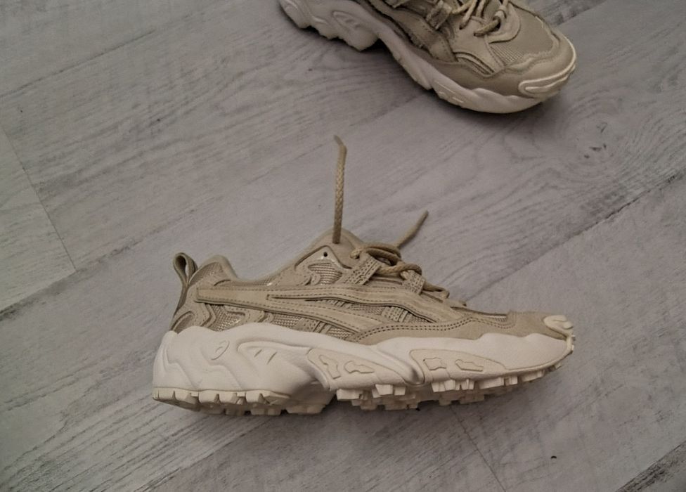 Asics nandi-gel putty