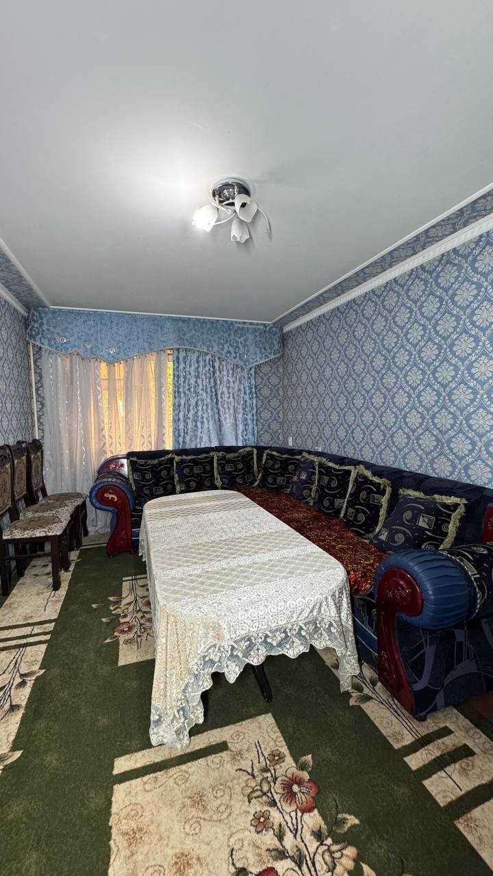 Фрунзиский Часпик супермаркет 1 қават 3 хона квартира сотилади.ID:1414