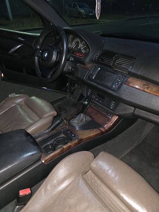 Vând sau schimb BMW X5 E53 3.0d 218 CP – 2006 – Automată Full Option