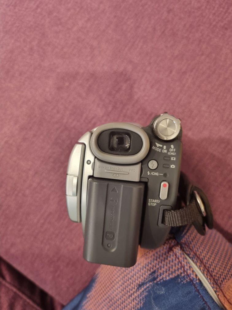 Видеокамера Sony handycam dcr-dvd805e