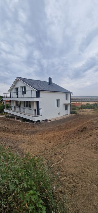 Продава се Къща в Силистра, Изток - 206 кв.м за 718 €/кв.м - Снимка #16