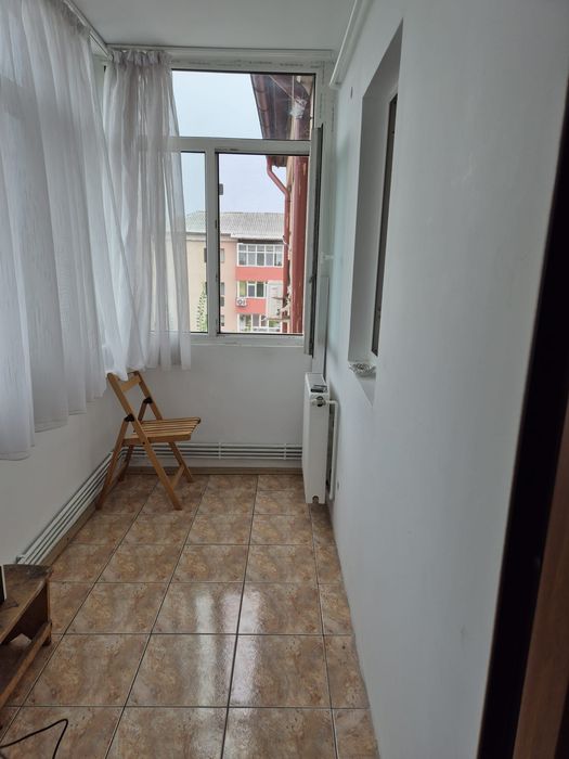 Vând apartament 3camere  in CFR
