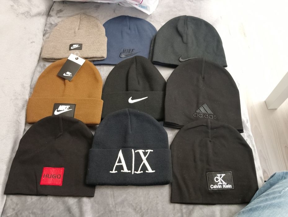 Fesuri noi, Nike, Calvin Klein, Tommy, adidas