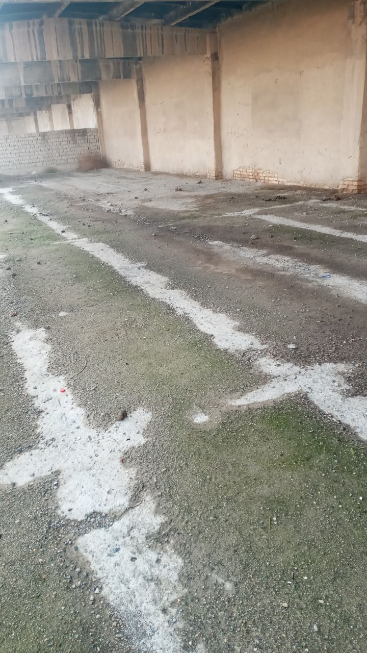 24 sotix Yer sotiladi.