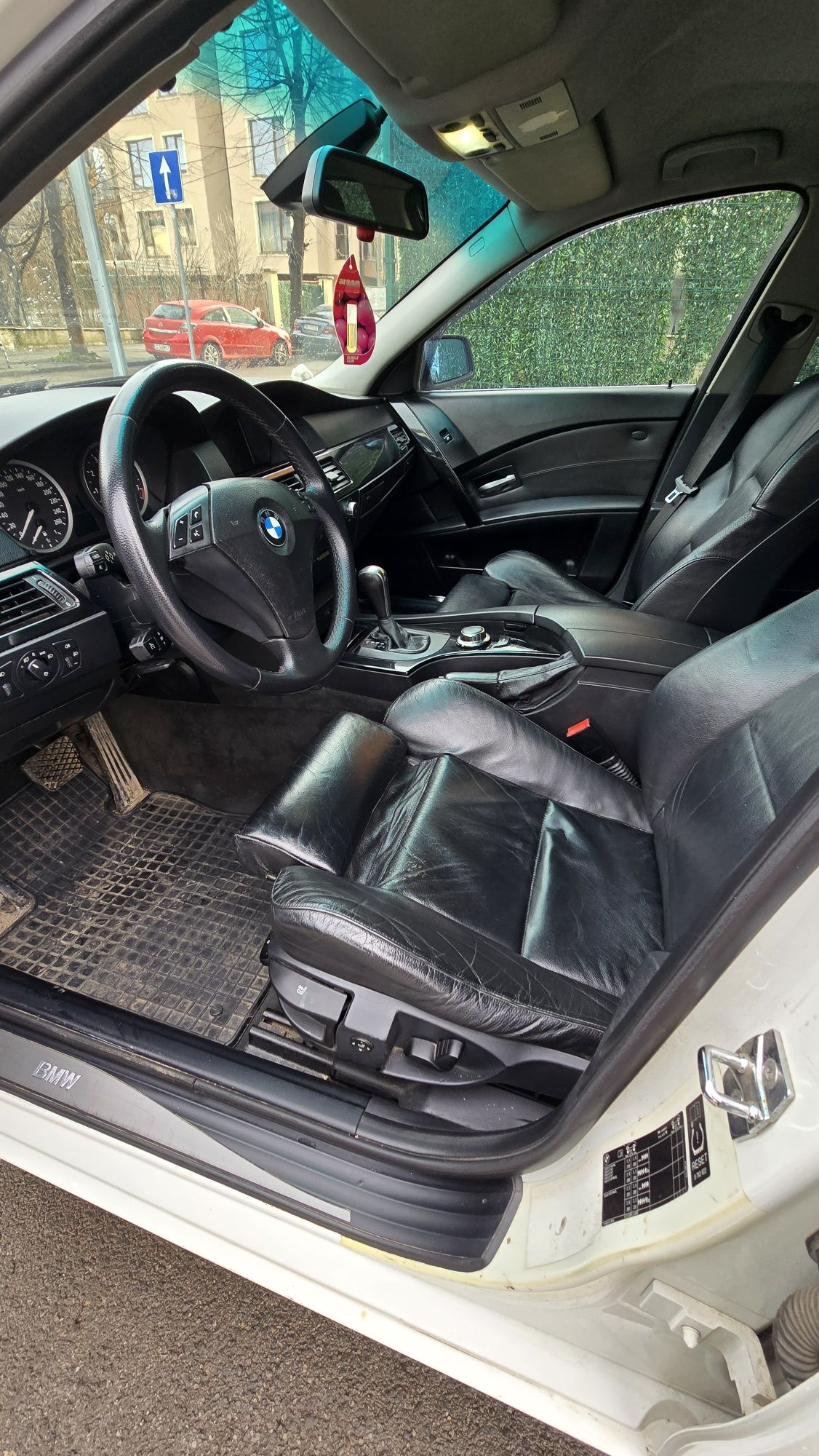 BMW 530XI 258 бенз/газ /бартер