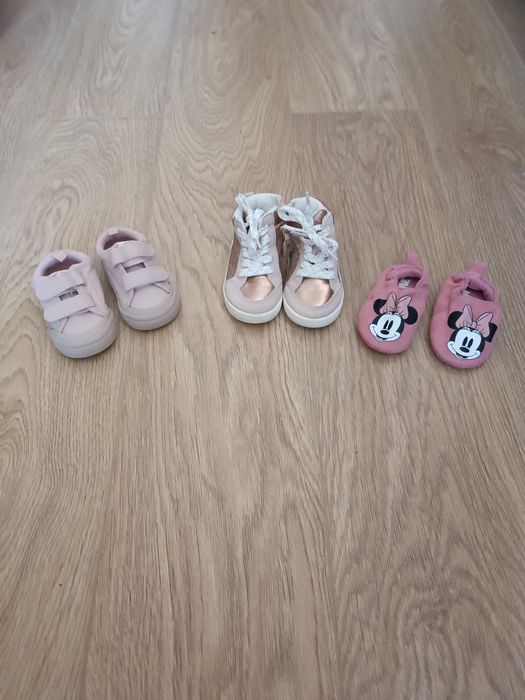 Lot papuci H&M mărimea 18/19