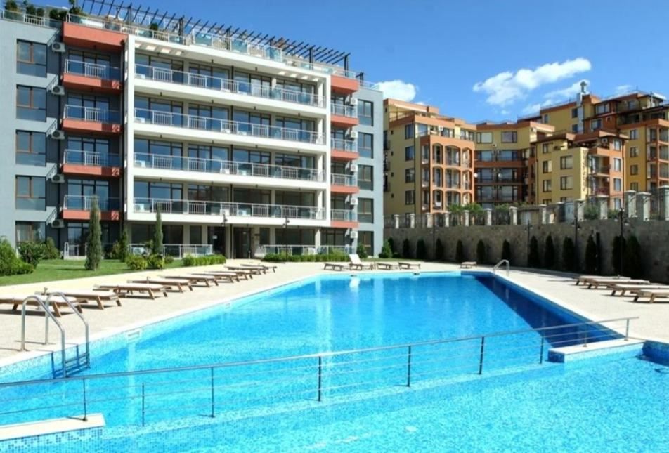 Продава се Тристаен апартамент в Свети Влас - 107 кв.м за 1300 €/кв.м - Снимка #11