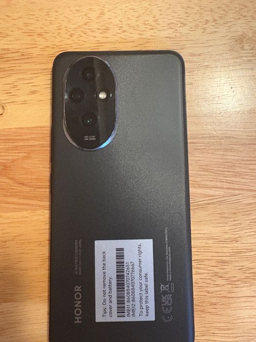 Vând telefon HONOR 200