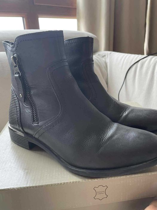 дамски боти с равна подметка