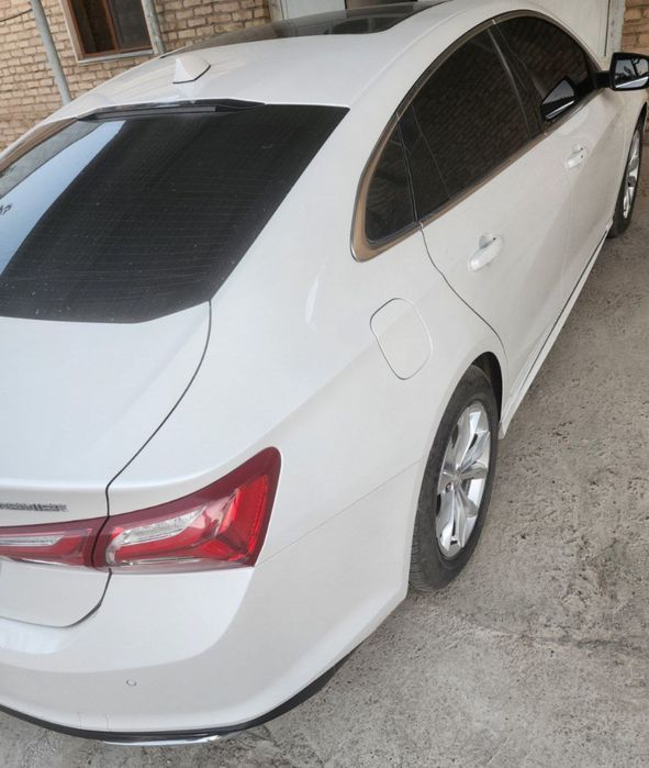Malibu 2 Turbo Год выпуска 2020 Пробег 75 000 Жемчуг цвет