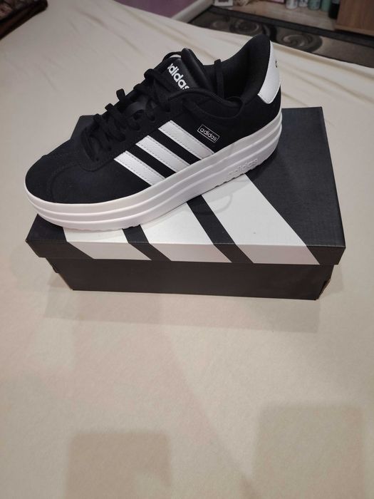 Оригинални маратонки ADIDAS