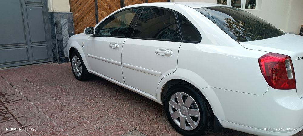 Lacetti kraskasi toza