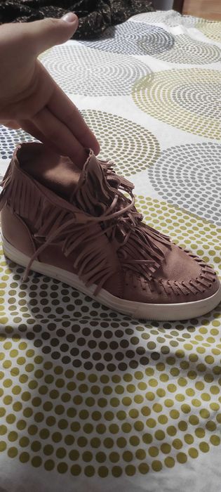 Дамски обувки в много добро състояние