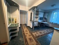 Vanzare apartament 3 camere parter/mobilat str Petre Dulfu