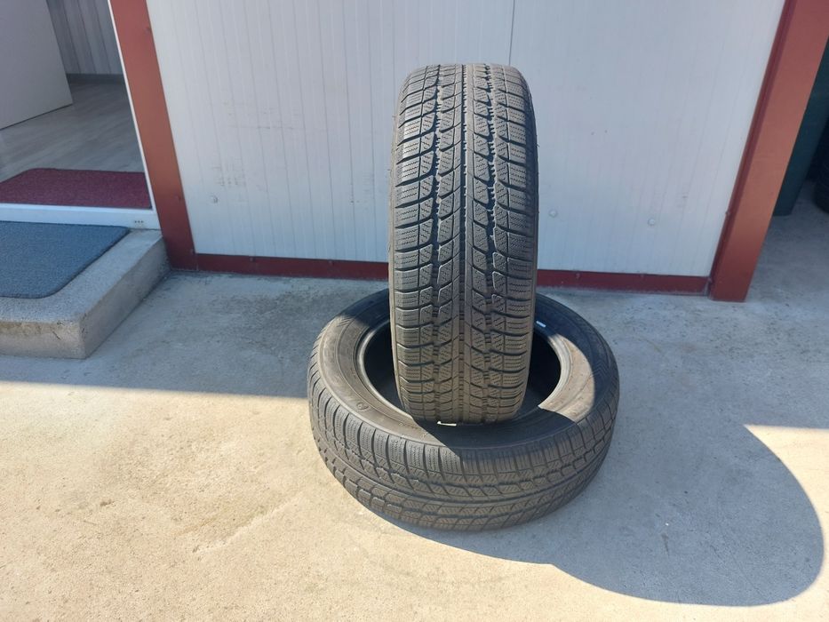 125 lei bucata! Doua anvelope M+S 215 60 17 Keter