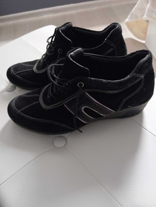 Много удобни обувки номер 39