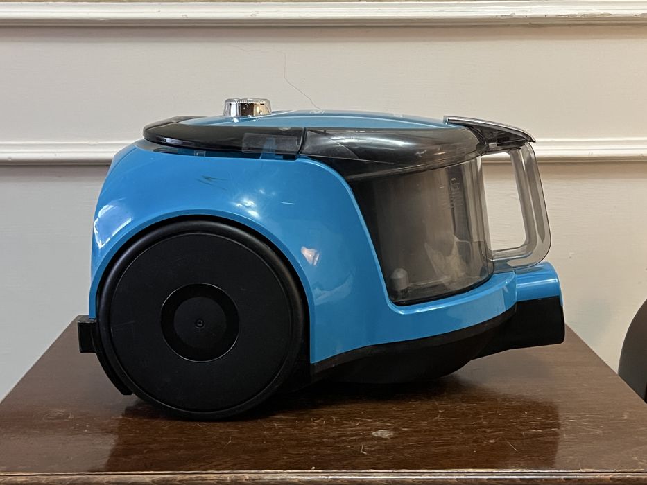 Пылесос Samsung VCMA18AV