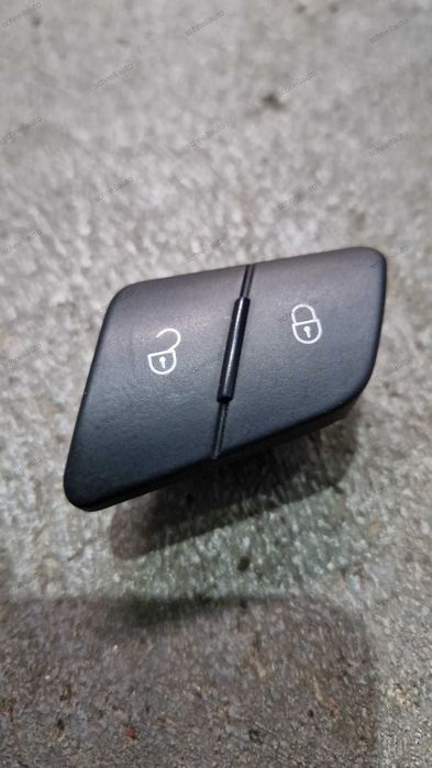 Buton blocare / deblocare usi VW Passat B6 cod 3C0 962 125 B