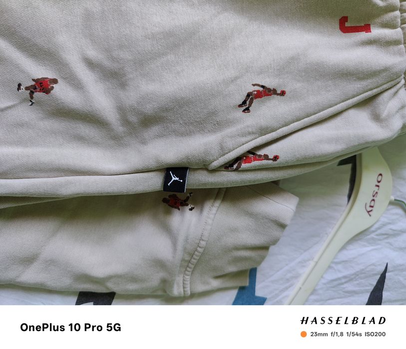 vand pantaloni trening brand Jordan