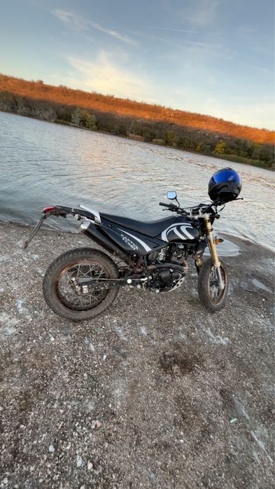 Supermoto 125cc perfect pentru camp stare excelenta