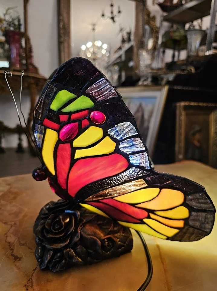 Fluturas-Lampă stil Tiffany