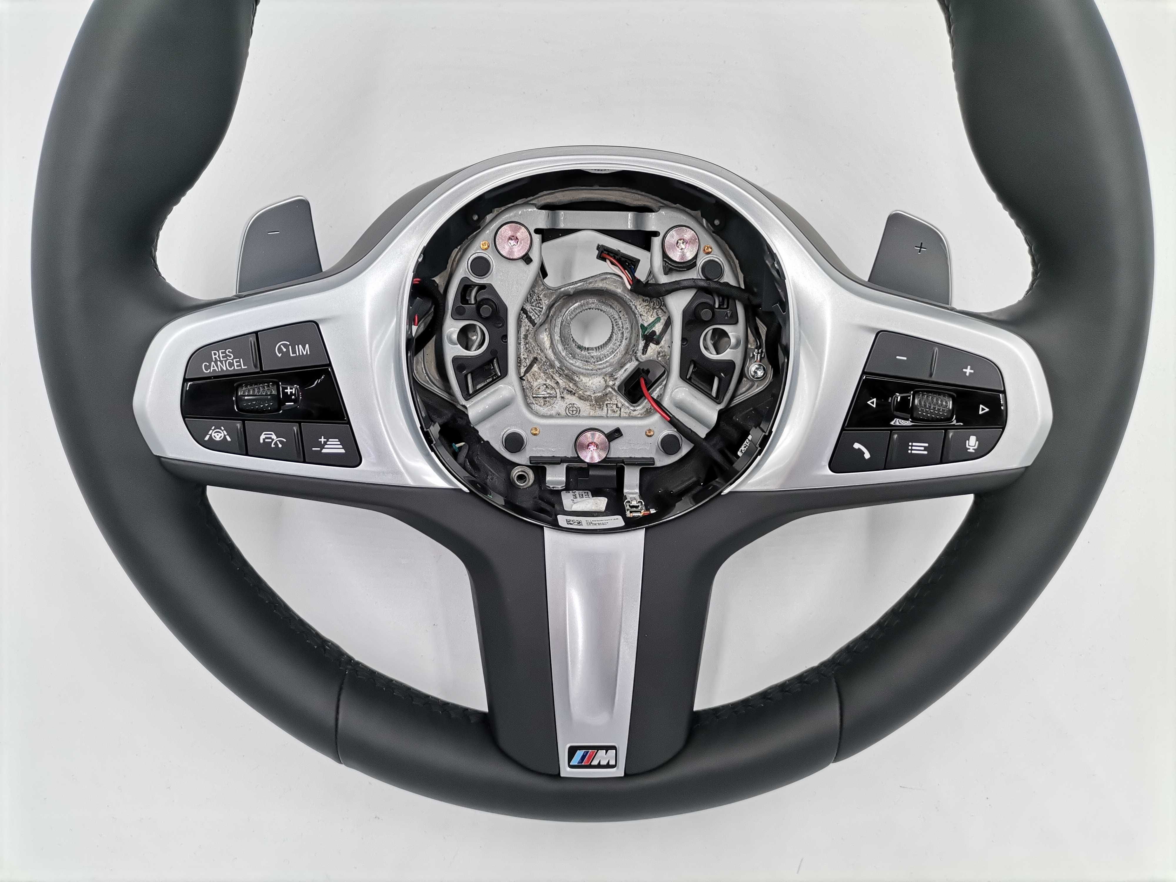 M Sport Черен Спортен Волан BMW 5 G30 G31 G38 6 G32 X3 G01 X4 G02