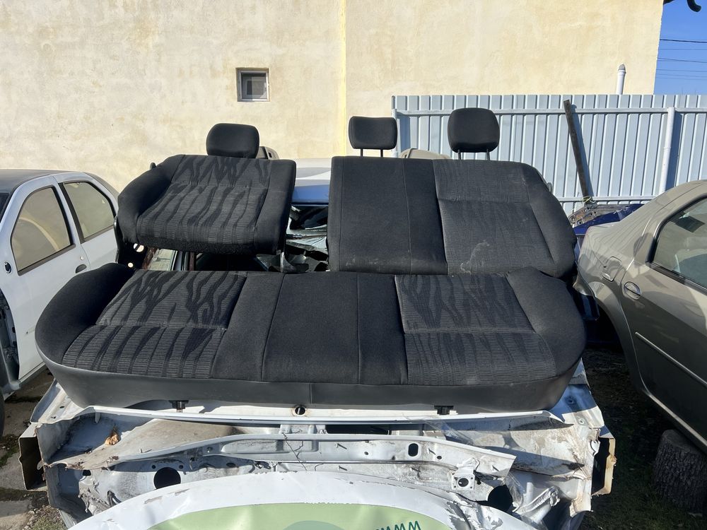 Vand scaune fata/spate Dacia Duster 2010-2015