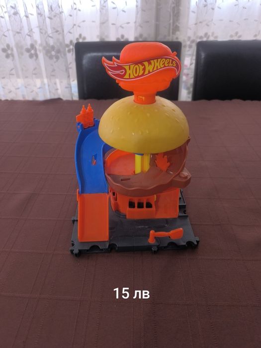 Лот от детски играчки-Hot Wheels, радиоуправляеми коли,