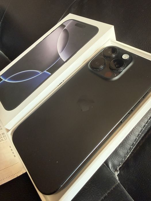 iPhone 16 pro Black Titanium 256gb