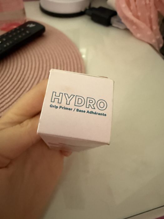 ОРИГИНАЛНА основа за грим на Milk