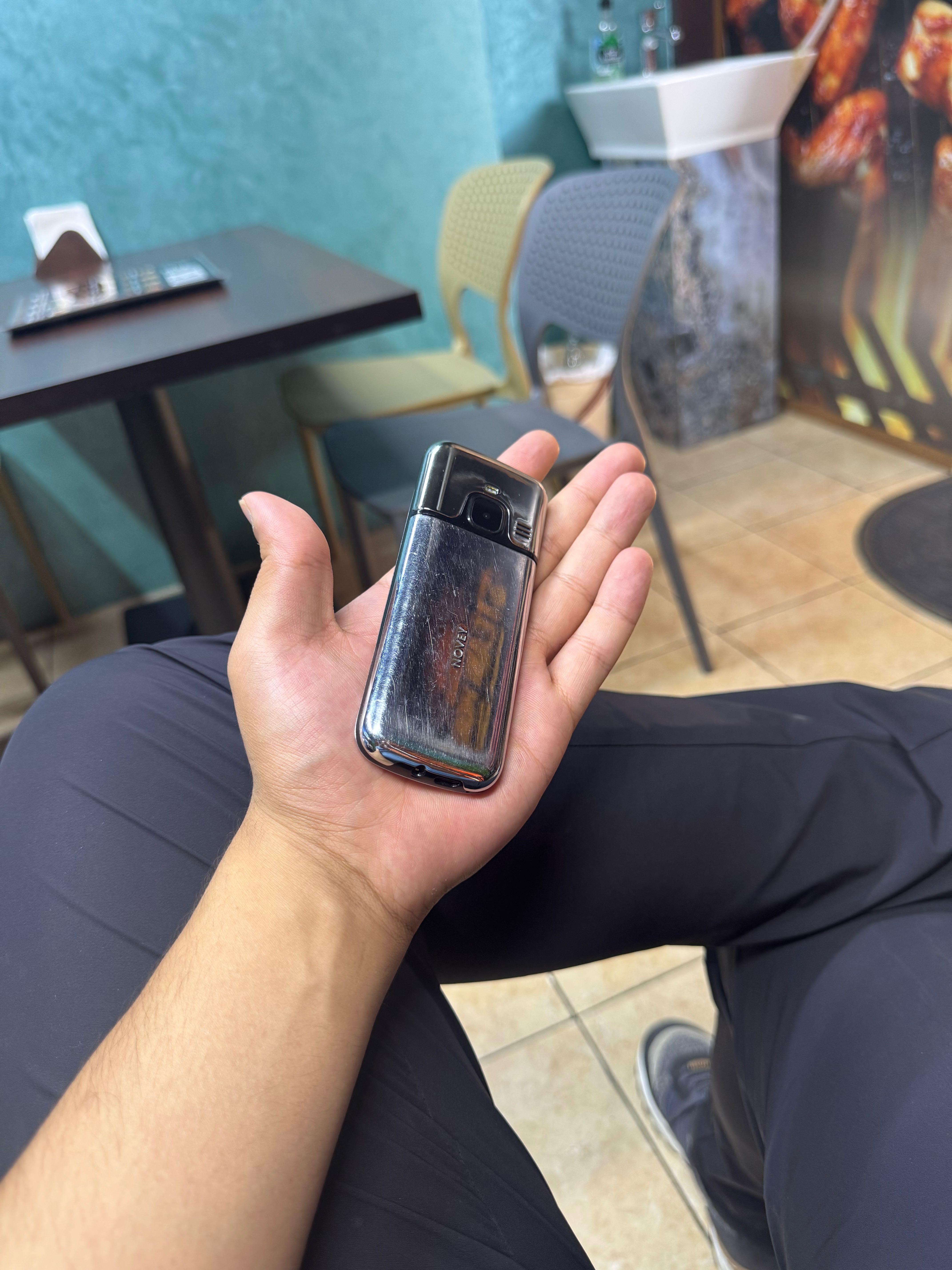 Кнопочный мобильный телефон Novey N670 2 SIM - слота, серый