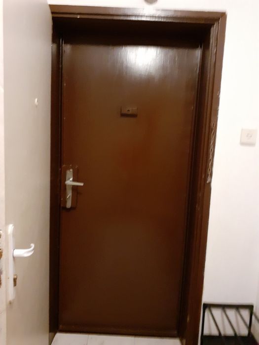 Метална врата за апартамент