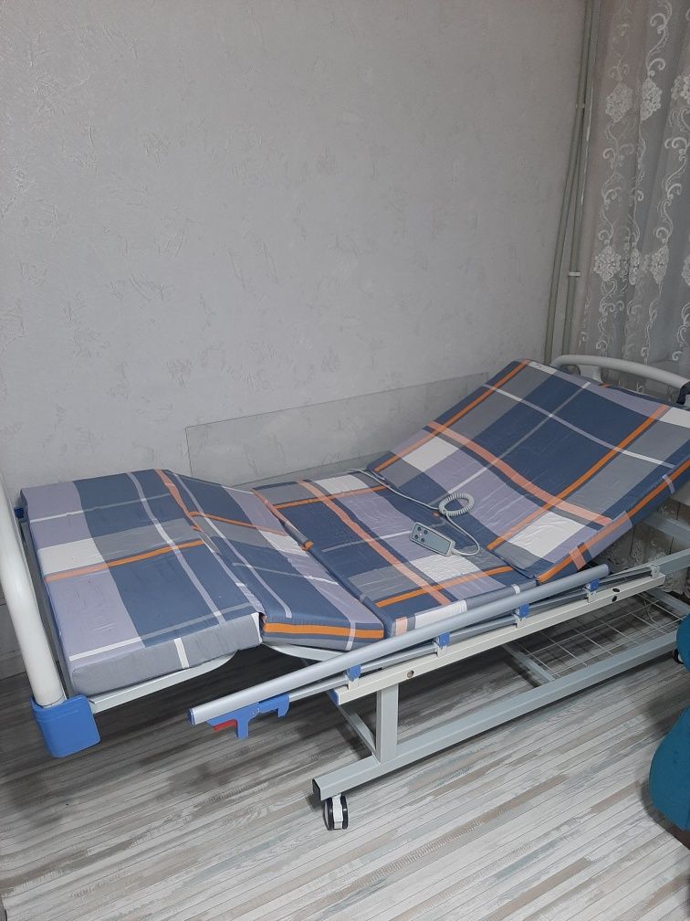Медицинский кровать