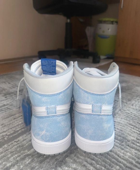 Jordan 1 hyper royale